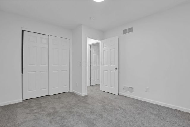 1889 Wolverine Drive, Sugar Grove, OH 43155