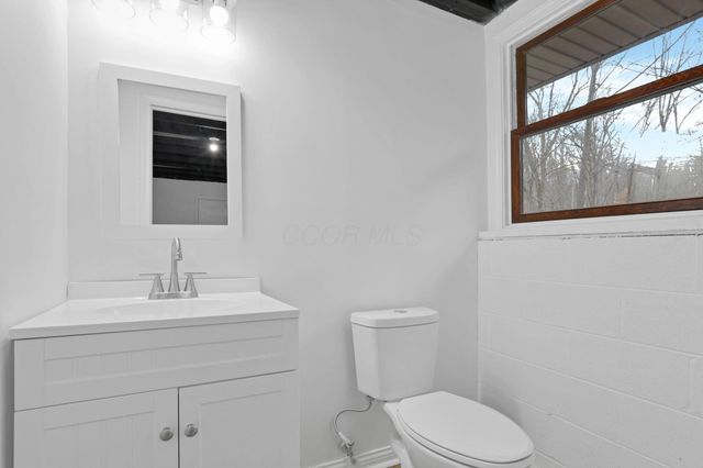 1889 Wolverine Drive, Sugar Grove, OH 43155