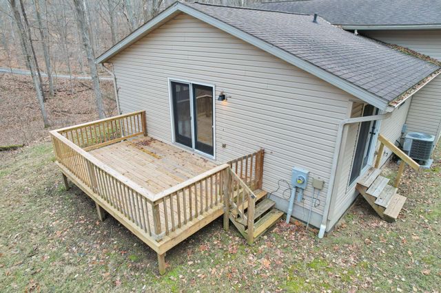 1889 Wolverine Drive, Sugar Grove, OH 43155
