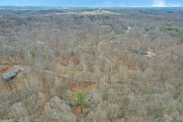 1889 Wolverine Drive, Sugar Grove, OH 43155