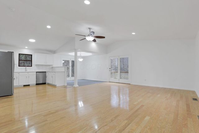 1889 Wolverine Drive, Sugar Grove, OH 43155