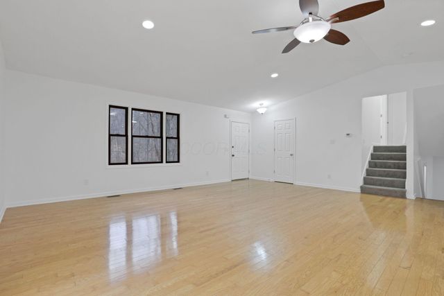 1889 Wolverine Drive, Sugar Grove, OH 43155