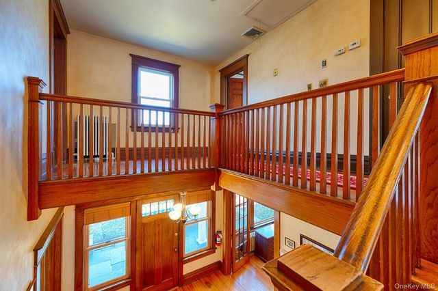 105 Gleneida Avenue, Carmel, NY 10512