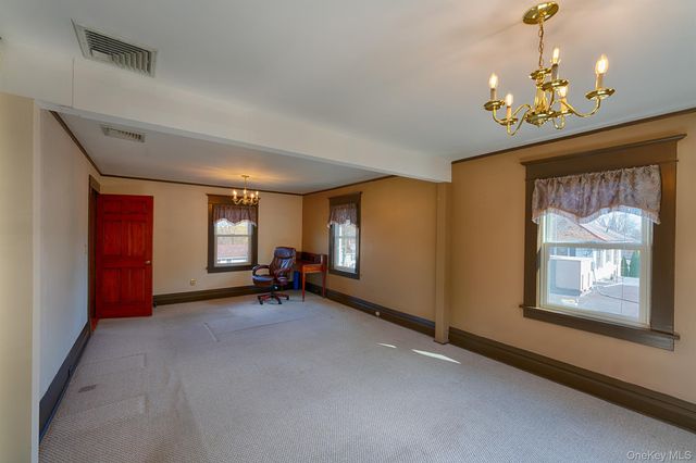 105 Gleneida Avenue, Carmel, NY 10512