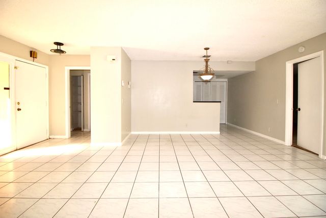 6287 Scotch Pine Lane, Lake Worth, FL 33462