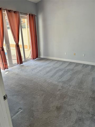 652 W Palm Aire Dr 652, Pompano Beach, FL 33069