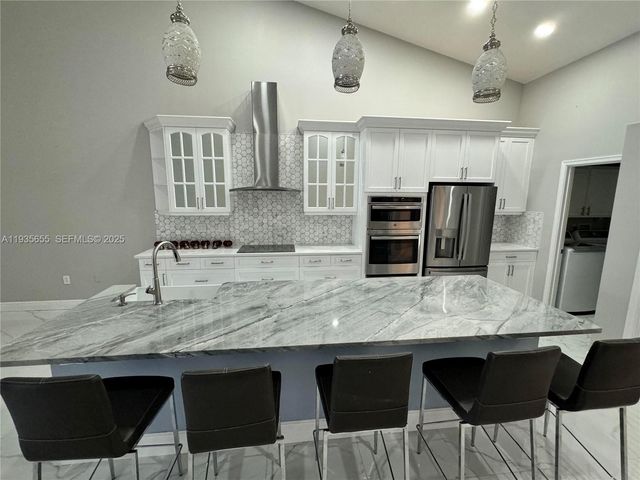 652 W Palm Aire Dr 652, Pompano Beach, FL 33069