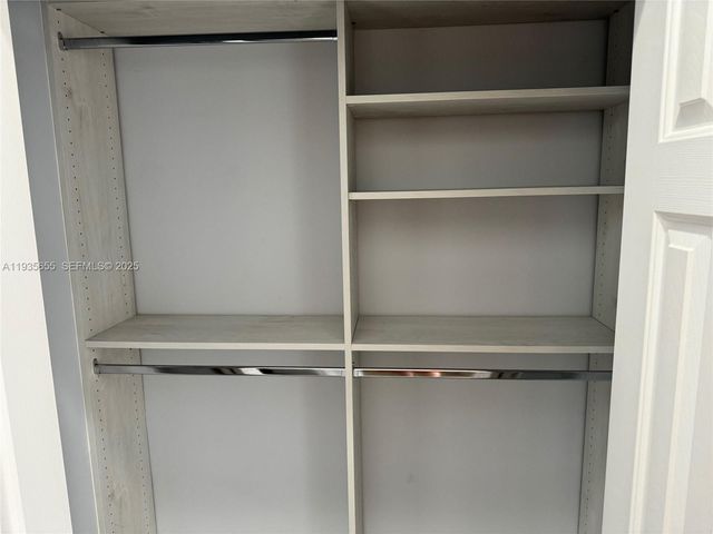 652 W Palm Aire Dr 652, Pompano Beach, FL 33069