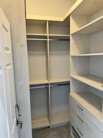 652 W Palm Aire Dr 652, Pompano Beach, FL 33069