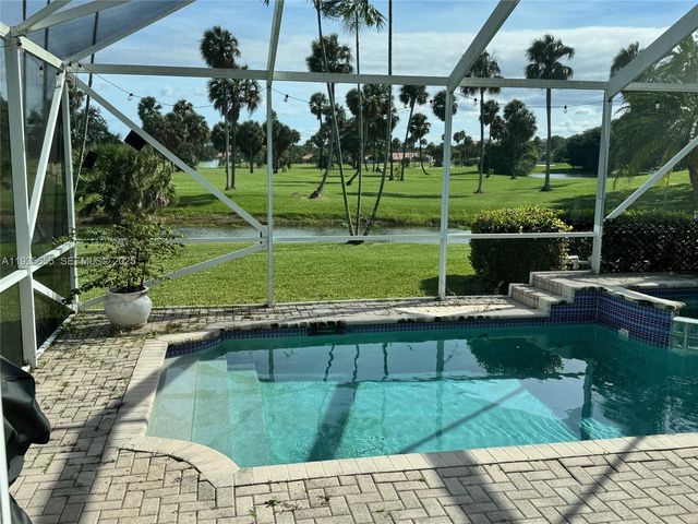 652 W Palm Aire Dr 652, Pompano Beach, FL 33069