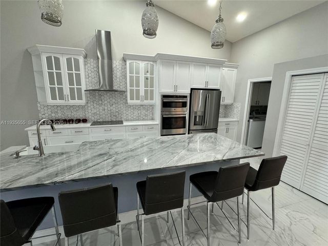 652 W Palm Aire Dr 652, Pompano Beach, FL 33069