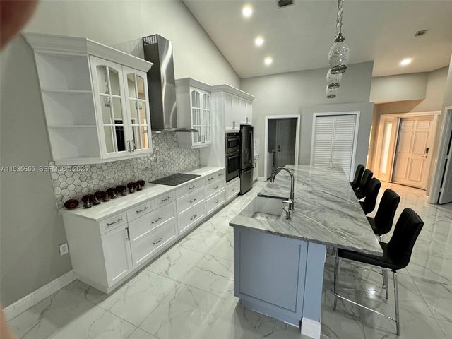 652 W Palm Aire Dr 652, Pompano Beach, FL 33069