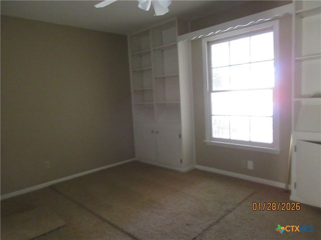 906 Illinois Avenue, Killeen, TX 76541