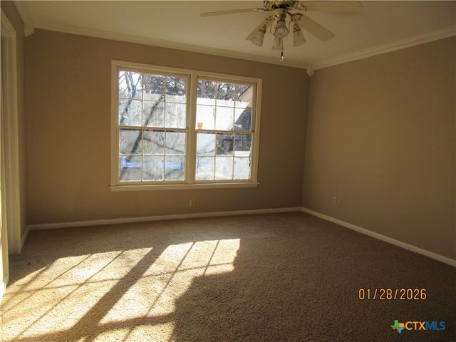 906 Illinois Avenue, Killeen, TX 76541