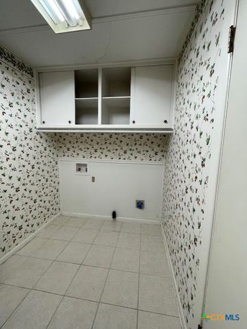 906 Illinois Avenue, Killeen, TX 76541