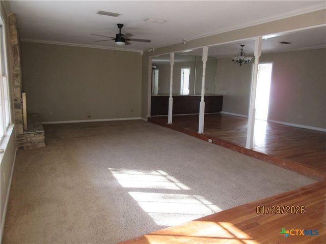 906 Illinois Avenue, Killeen, TX 76541