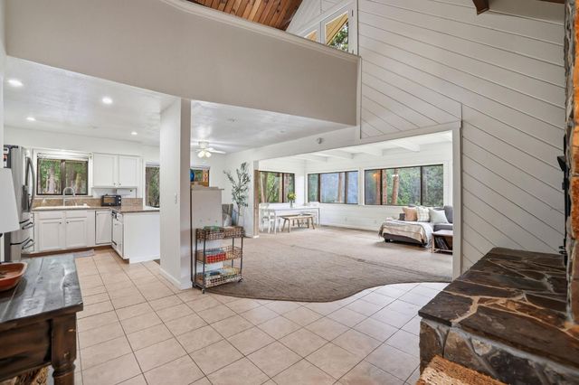 4061 Cedar Dr, Georgetown, CA 95634