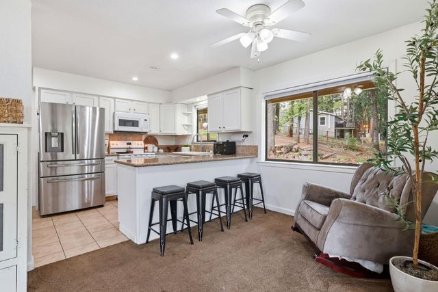 4061 Cedar Dr, Georgetown, CA 95634