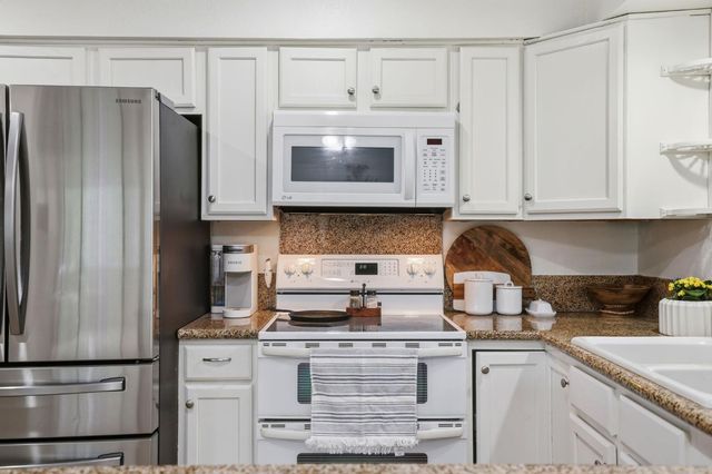 4061 Cedar Dr, Georgetown, CA 95634