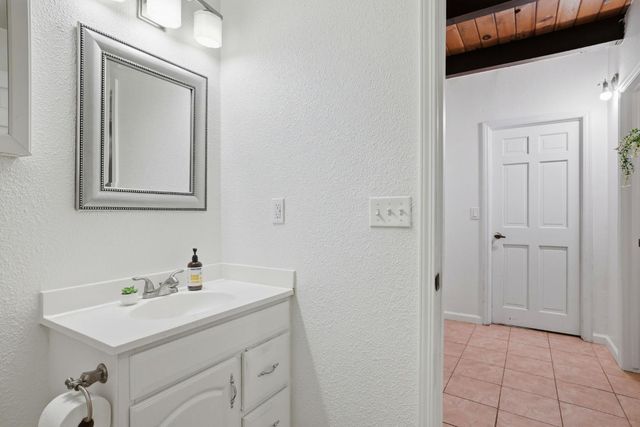 4061 Cedar Dr, Georgetown, CA 95634
