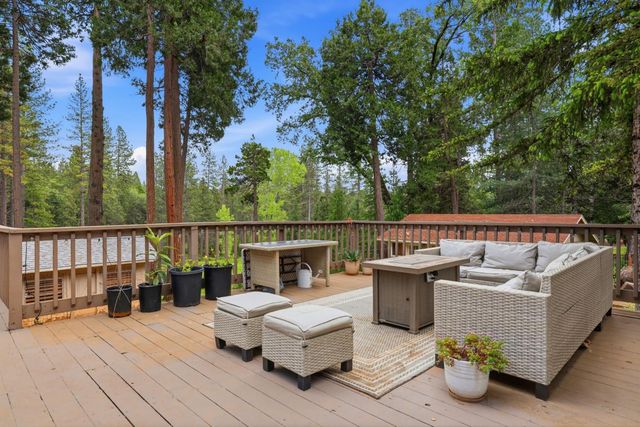 4061 Cedar Dr, Georgetown, CA 95634