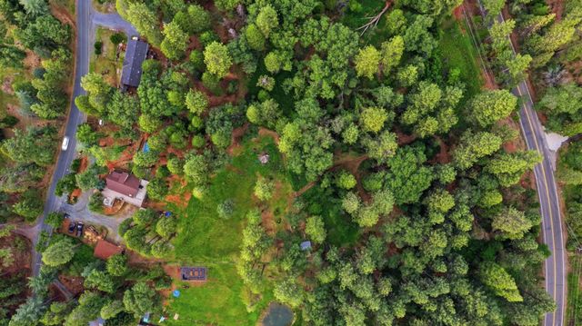 4061 Cedar Dr, Georgetown, CA 95634