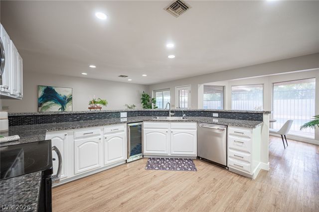 5240 East Monroe Avenue, Las Vegas, NV 89110