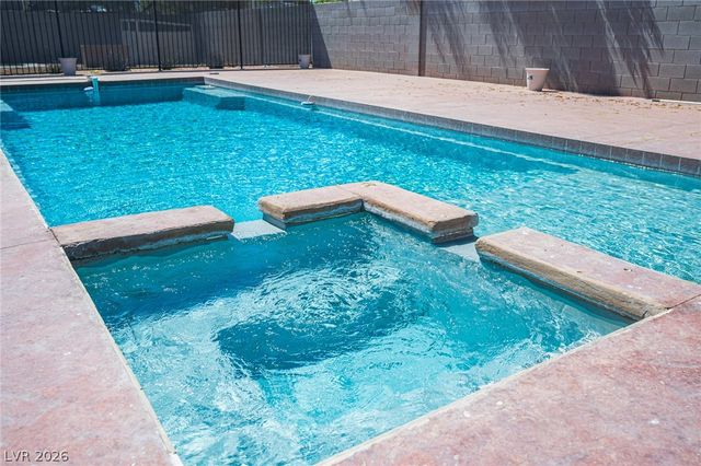 5240 East Monroe Avenue, Las Vegas, NV 89110