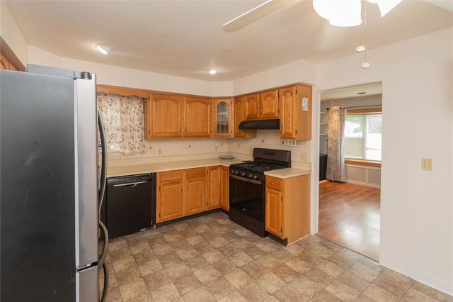 31 Peter Cooper Drive, Hyde Park, NY 12601