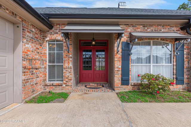 408 Bon Mange Circle, Lafayette, LA 70506