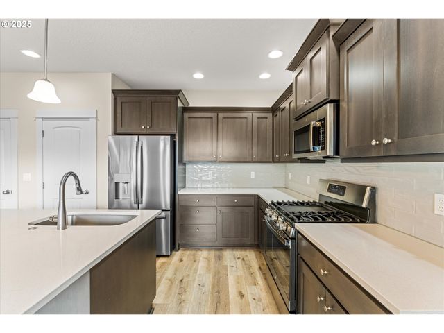 2342 26TH Ct, Forest Grove, OR 97116