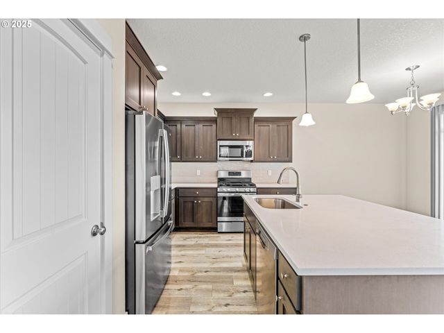 2342 26TH Ct, Forest Grove, OR 97116