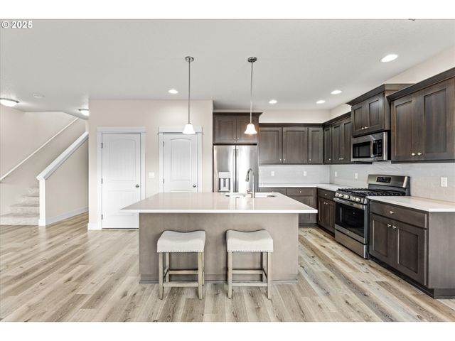 2342 26TH Ct, Forest Grove, OR 97116