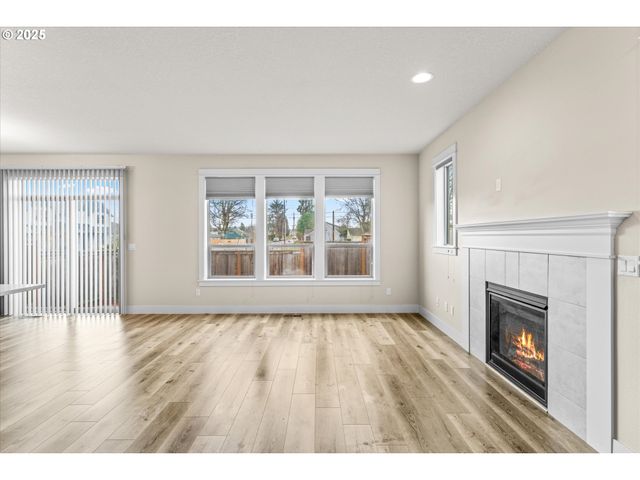 2342 26TH Ct, Forest Grove, OR 97116