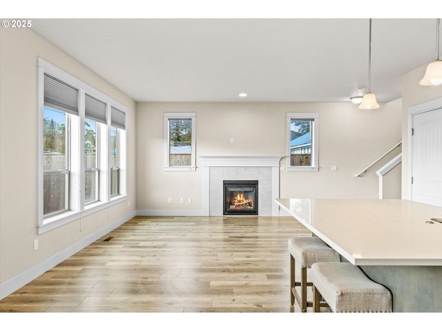 2342 26TH Ct, Forest Grove, OR 97116