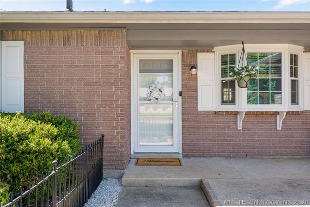 11880 E 38th Street, Tulsa, OK 74146