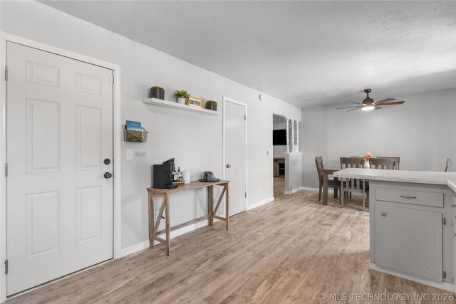 11880 E 38th Street, Tulsa, OK 74146