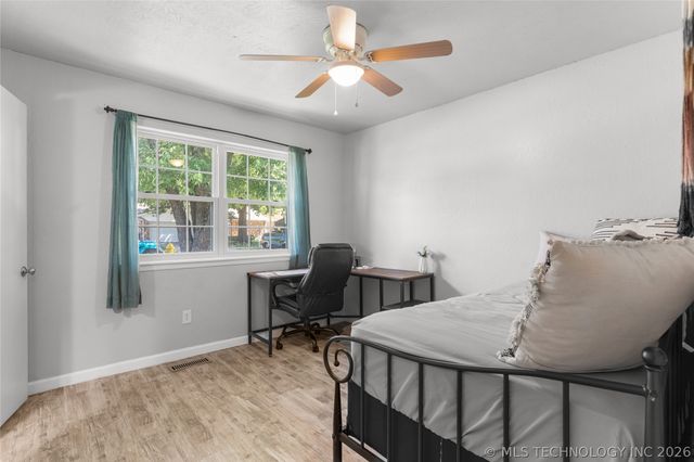 11880 E 38th Street, Tulsa, OK 74146