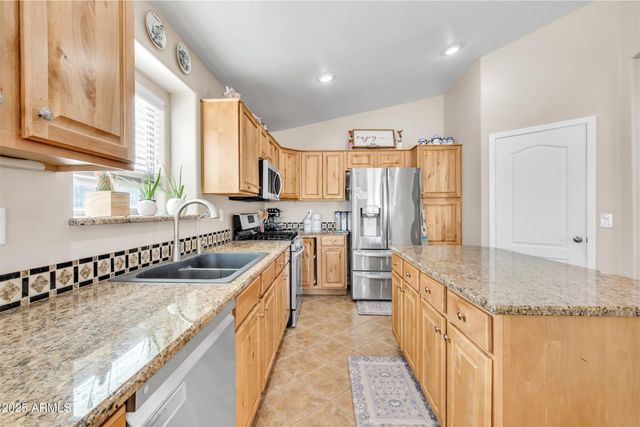 15970 W BARTLETT Avenue, Goodyear, AZ 85338