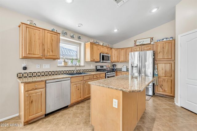 15970 W BARTLETT Avenue, Goodyear, AZ 85338