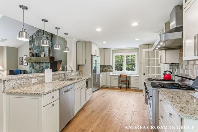 2338 Lakeshore Drive, Ganges Twp, MI 49408