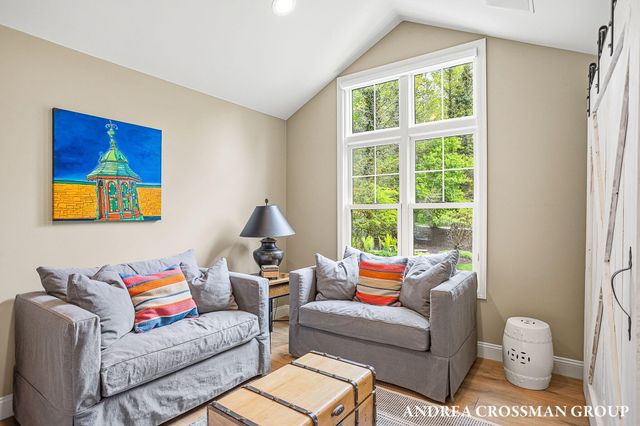 2338 Lakeshore Drive, Ganges Twp, MI 49408