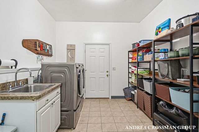 2338 Lakeshore Drive, Ganges Twp, MI 49408