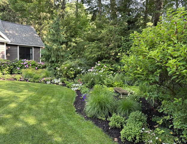 2338 Lakeshore Drive, Ganges Twp, MI 49408