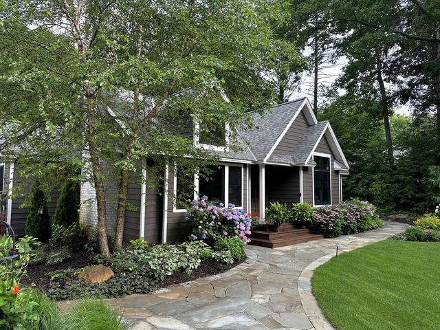 2338 Lakeshore Drive, Ganges Twp, MI 49408