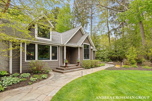 2338 Lakeshore Drive, Ganges Twp, MI 49408