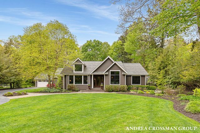 2338 Lakeshore Drive, Ganges Twp, MI 49408