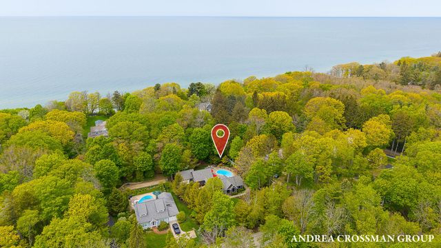 2338 Lakeshore Drive, Ganges Twp, MI 49408