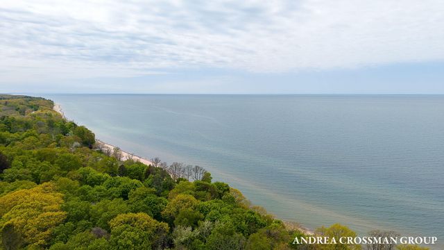 2338 Lakeshore Drive, Ganges Twp, MI 49408