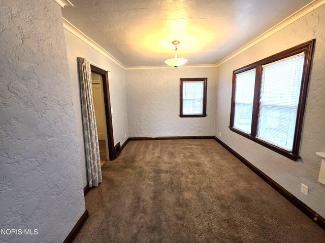 1909 Wyndhurst Road, Toledo, OH 43607